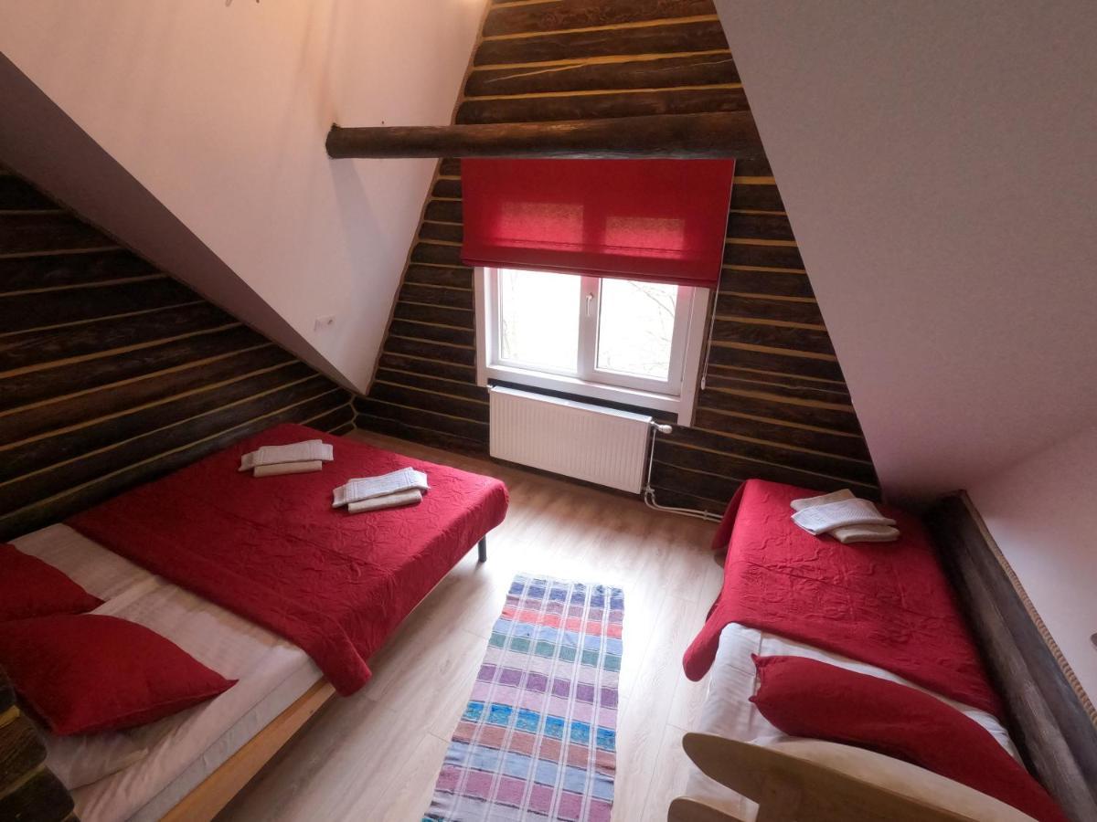 "Lian" Family Hotel & Restaurant Volosyanka  ภายนอก รูปภาพ