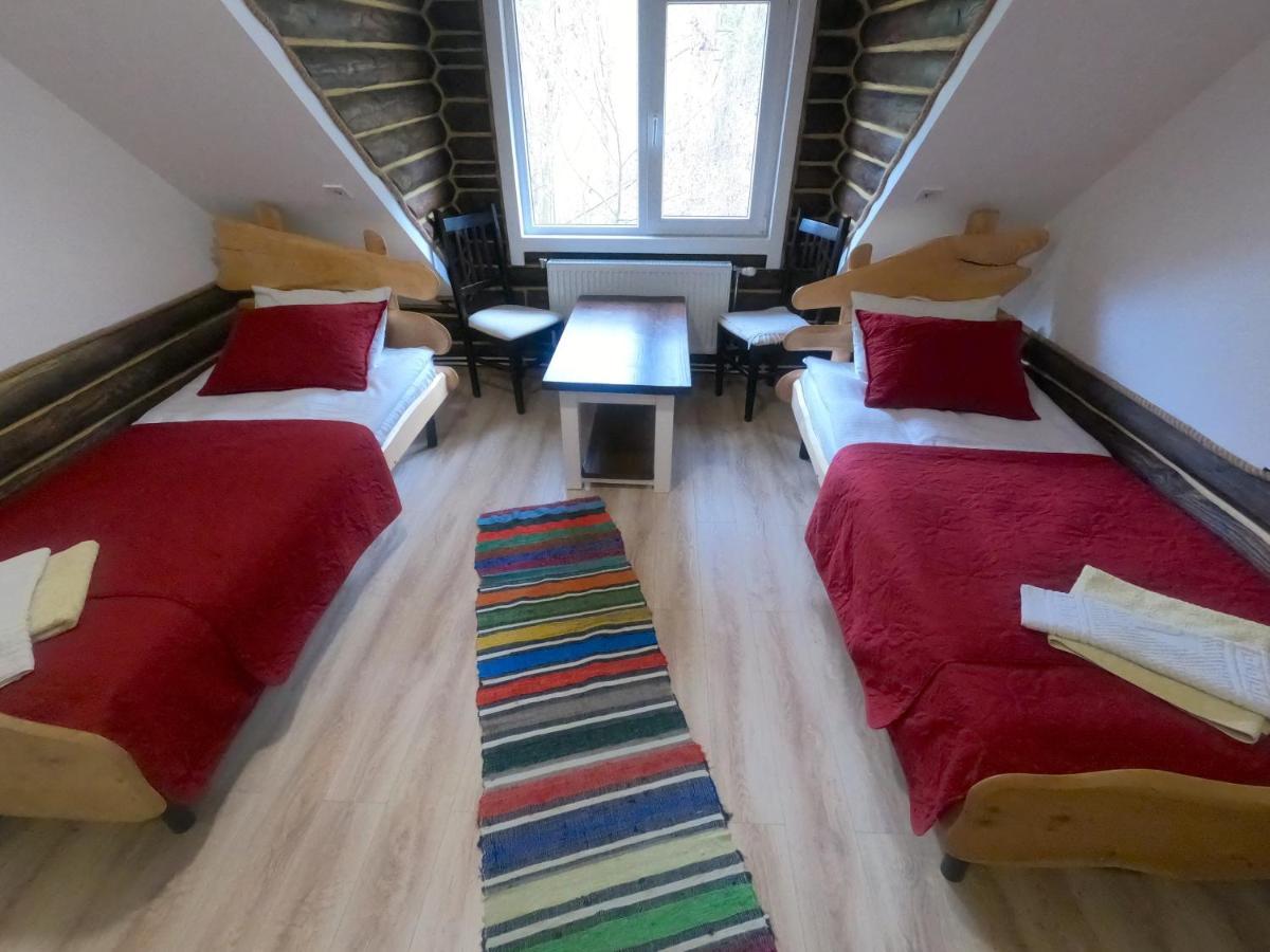 "Lian" Family Hotel & Restaurant Volosyanka  ภายนอก รูปภาพ