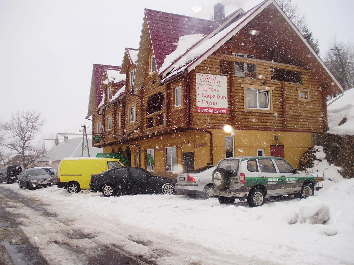 "Lian" Family Hotel & Restaurant Volosyanka  ภายนอก รูปภาพ