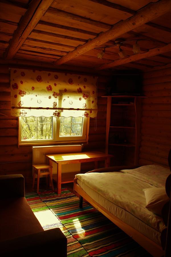 "Lian" Family Hotel & Restaurant Volosyanka  ภายนอก รูปภาพ