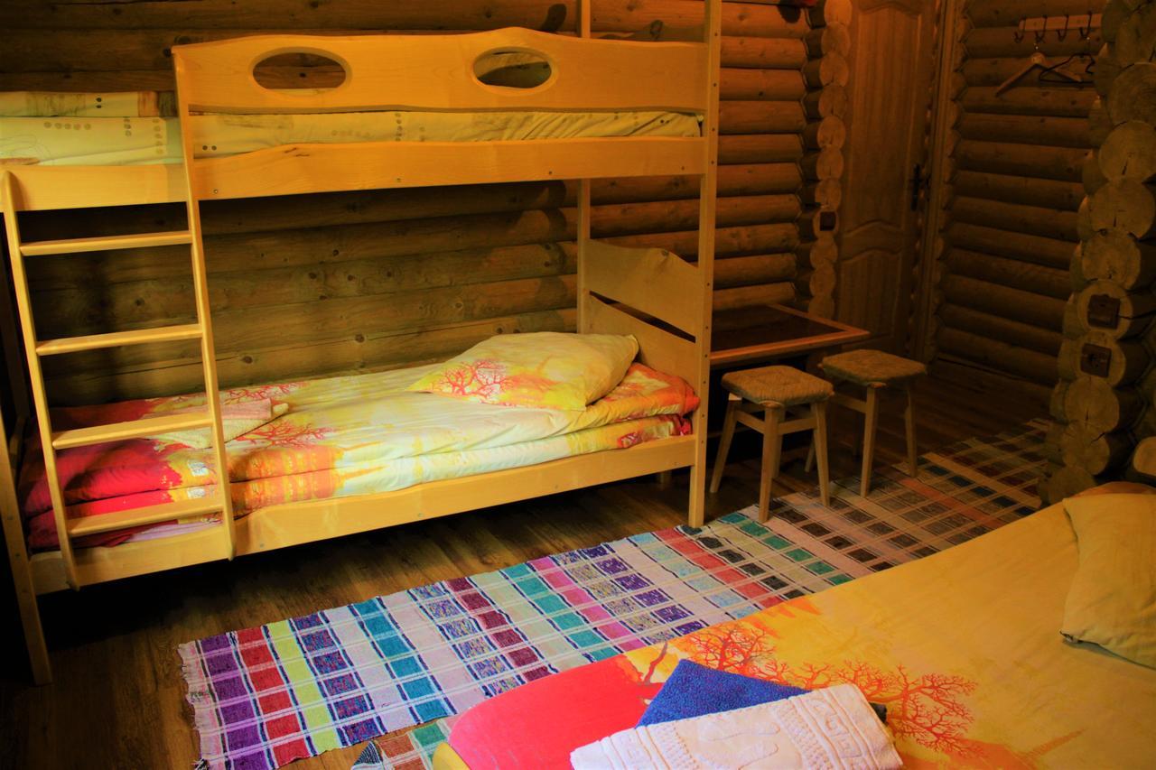 "Lian" Family Hotel & Restaurant Volosyanka  ภายนอก รูปภาพ