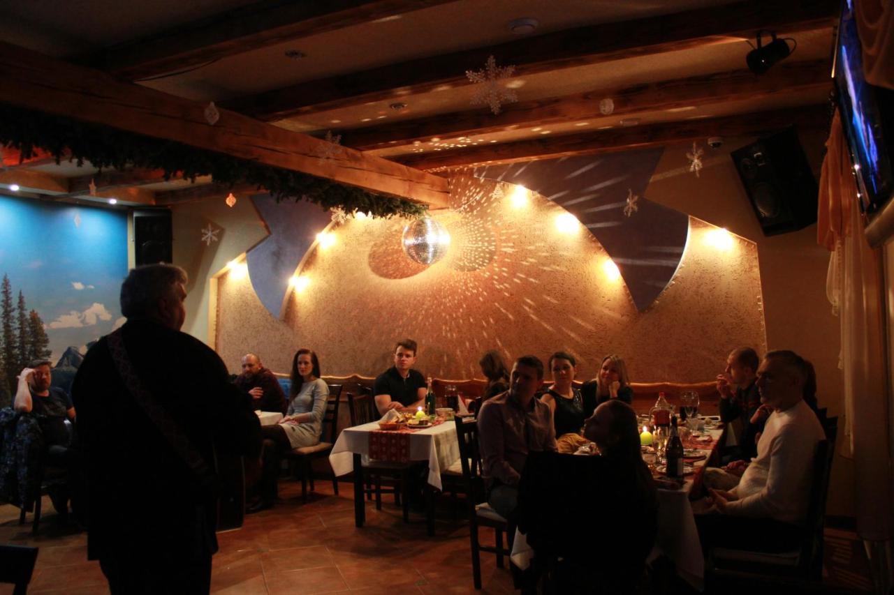 "Lian" Family Hotel & Restaurant Volosyanka  ภายนอก รูปภาพ